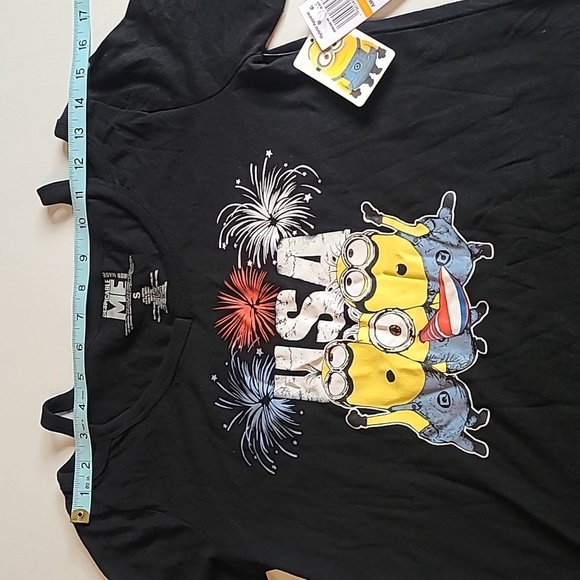 Hybrid Apparel Juniors Women's Minion Americana NWT Small Top Cold Shoulder - Picture 5 of 8